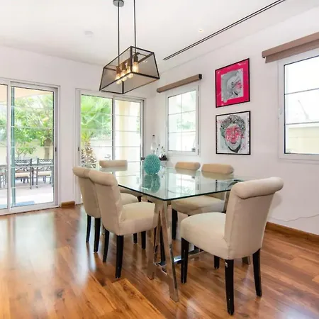 Stylish Apartment Near Trendy Attractions In Beyoglu شقة Aksu (Antalya)